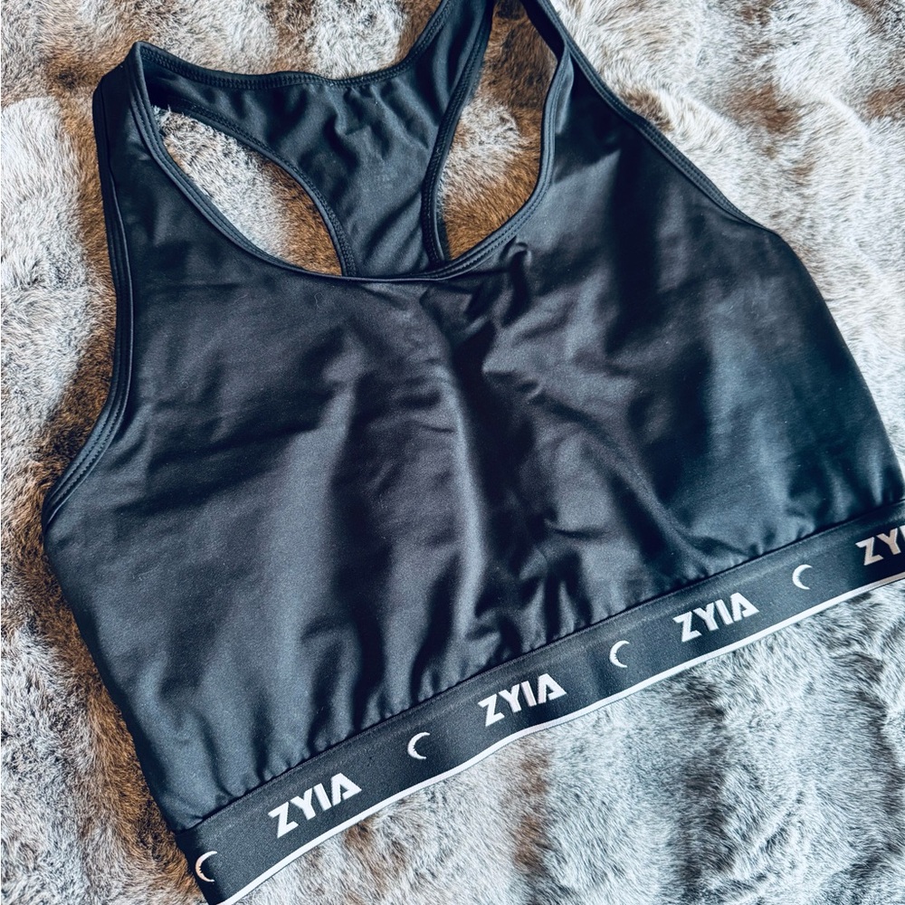 Zyia Active Black Racerback Sports Bra - Large Women’s Athletic Logo Band